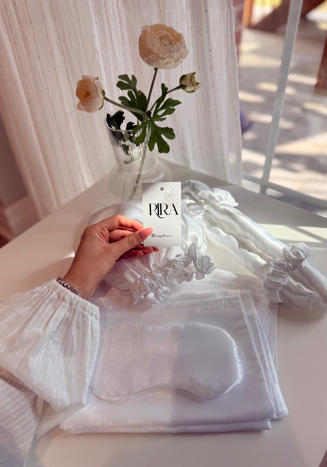 luxury satin pillowcases with sleep bonnet and curling ribbons